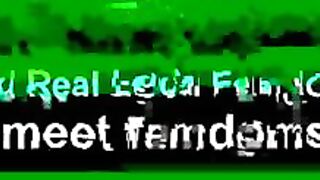 Eu sei que você é viciada nos meus pezinhos sensuais