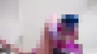 Ta géante qui casse les couilles