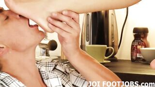 Adoro usare i miei piedi per farti venire