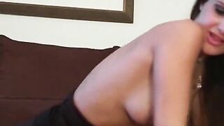 Sexkätzchen in Strumpfhosen