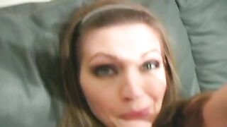 Eufrat quer que você acaricie suas muitas meias-calças