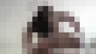 Ti vedo fissare le mie minuscole mutandine JOI