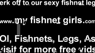 Queste calze a rete attillate sono le mie nuove preferite JOI