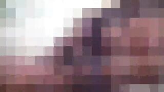 Forcé à jouir deux fois par ton colocataire excité