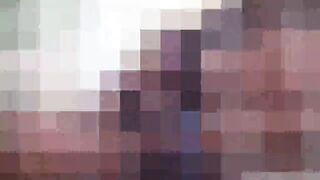 Sorpreso a masturbarti dai tuoi due vicini hot JOI