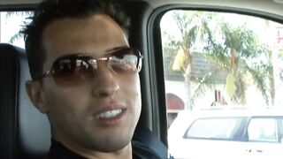 Che effetto fa vedere uno sconosciuto scopare tua moglie?