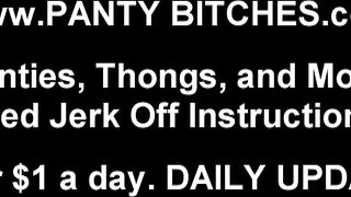 Puoi fissare la mia figa in mutandine mentre ti masturbi JOI