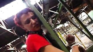 Gefesselt und versohlt