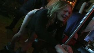 Punizione con frusta dominante