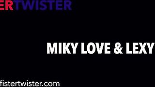 Fistertwister - Miky Love se estira el coño y se pone el puño