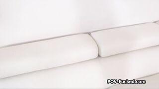 Togli quel perizoma così posso scoparti