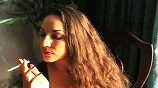 Gran fumador de tetas grandes