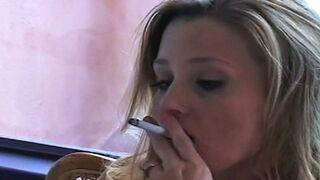 Raucher zieht sich an