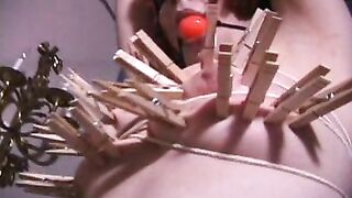 Tortura Extrema de Peitos 12