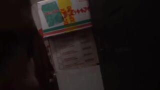 DEBT4k. Ragazza deve dei soldi e viene scopata dopo il debito