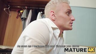 MATURE4K. Écoutez et convoitez