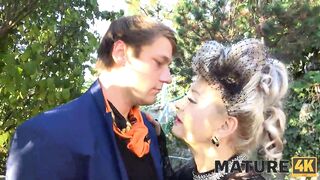 MATURE4K. Ich konnte mich endlich meinem Handlanger hingeben