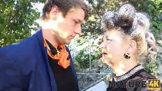 MATURE4K. Scopata reale per la Contessa