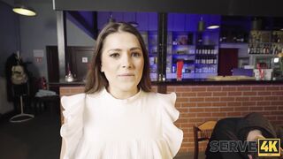 SERVE4k. Cibo veloce, sesso più veloce