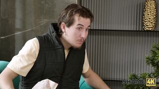 SHAME4K. Esposizione in diretta. Sesso bollente con Victoria Nova e Alex Romero