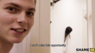 SHAME4K. O instinto básico diz ao pervertido para ir foder a MILF sedutora