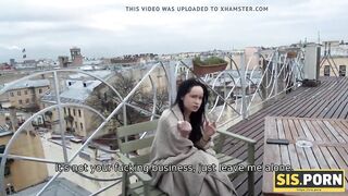 SIS.PORN. Garota atrai meio-irmão severo por um motivo