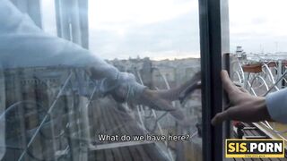 SISPORN. Invece di fumare una sigaretta, la bruna fa sesso