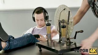 TUTOR4K. Formigamento com Eletricidade Sexual