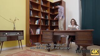 TUTOR4K. Cette chatte est allumée