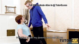 TUTOR4K. Verrückter Schüler fickt den Mathelehrer, um zu zeigen, was gute Manieren sind