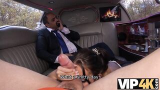 VIP4K. Un passante a caso conquista una sposa di lusso nella limousine per il matrimonio