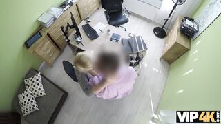 VIP4K. La snella e carina Katy Rose si fa trapanare la figa da un cattivo