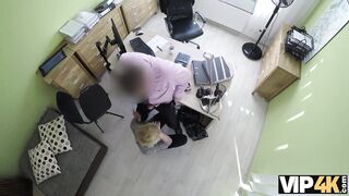 VIP4K. La snella e carina Katy Rose si fa trapanare la figa da un cattivo