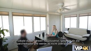 VIP4K. Una ragazza vuole pagare la casa e fa sesso con un banchiere.