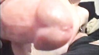 Nate batte la sua carne rigida