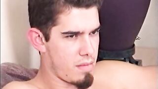 Les skateurs Matt et Dean se branlent