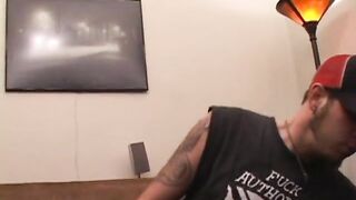 Lo skater Elijah si masturba