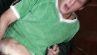 Amateur Ian Wichst Zweimal