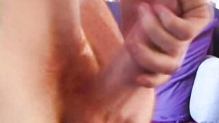 Il dilettante Tristian si scopa la carne