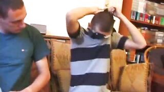 JC e Mike chupam pau