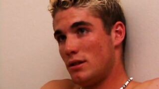 Matthew chupa a Ashton hetero