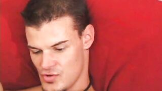 O jovem Derrick e o Justin transando