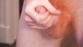 Tristian acaricia seu pau