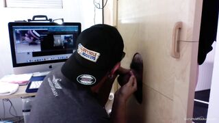 Giovane latino vuole la gola profonda