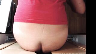 Von einem schwarzen Sicherheitsbeamten gefickt