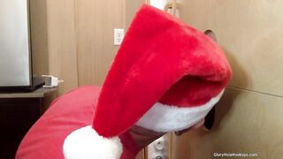 Tirando outra ereção no Gloryhole