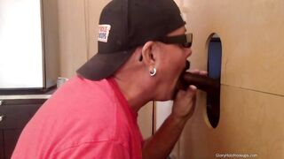 Hung Ebony Man Gets A Blow Job