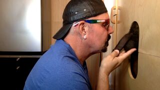 Policial negro fode meu buraco