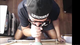 Pasante de Duke en The Gloryhole