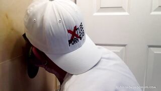 Papai casado experimenta o Gloryhole